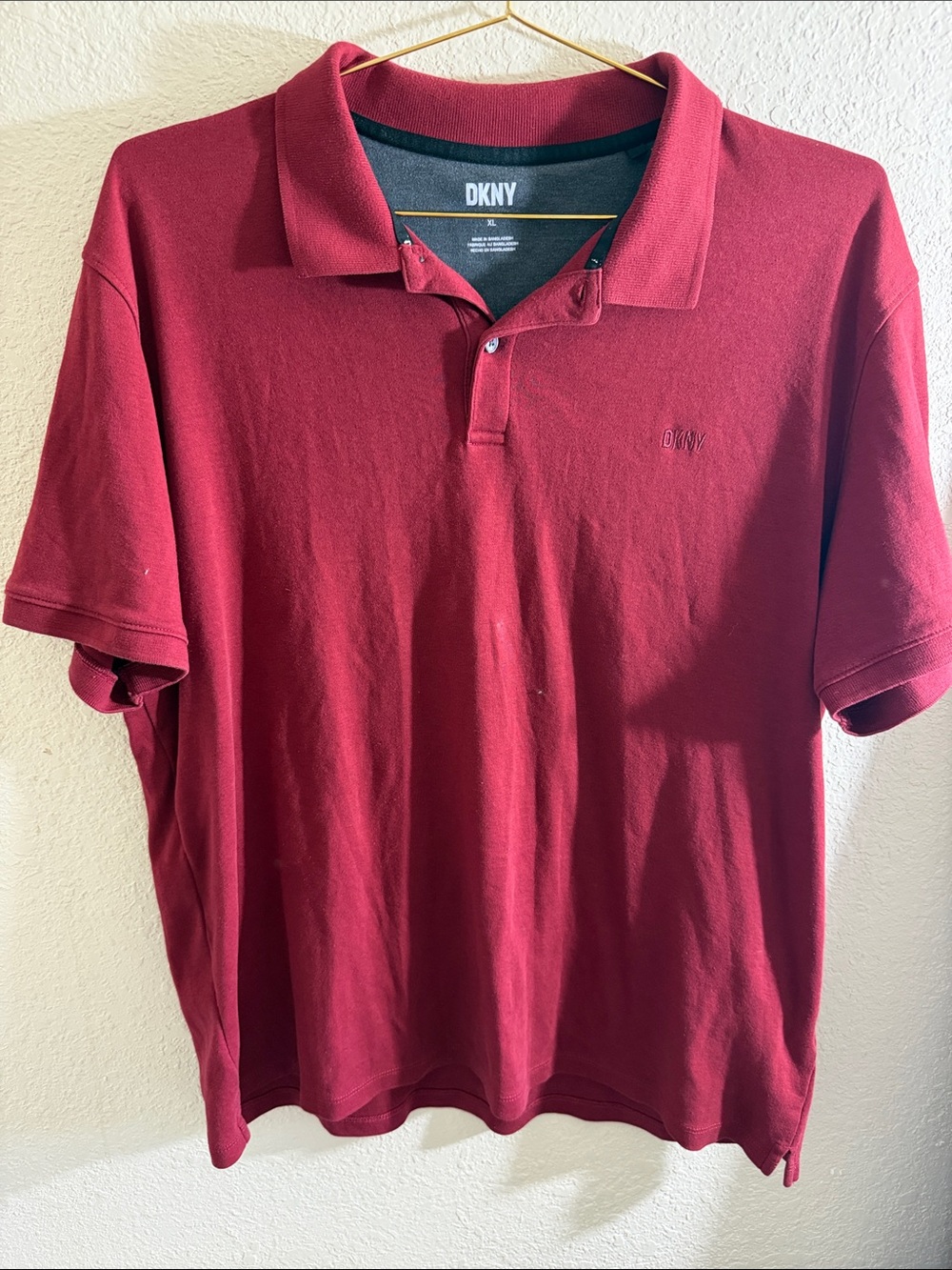 DKNY Men's Polo Shirt in Burgundy Red